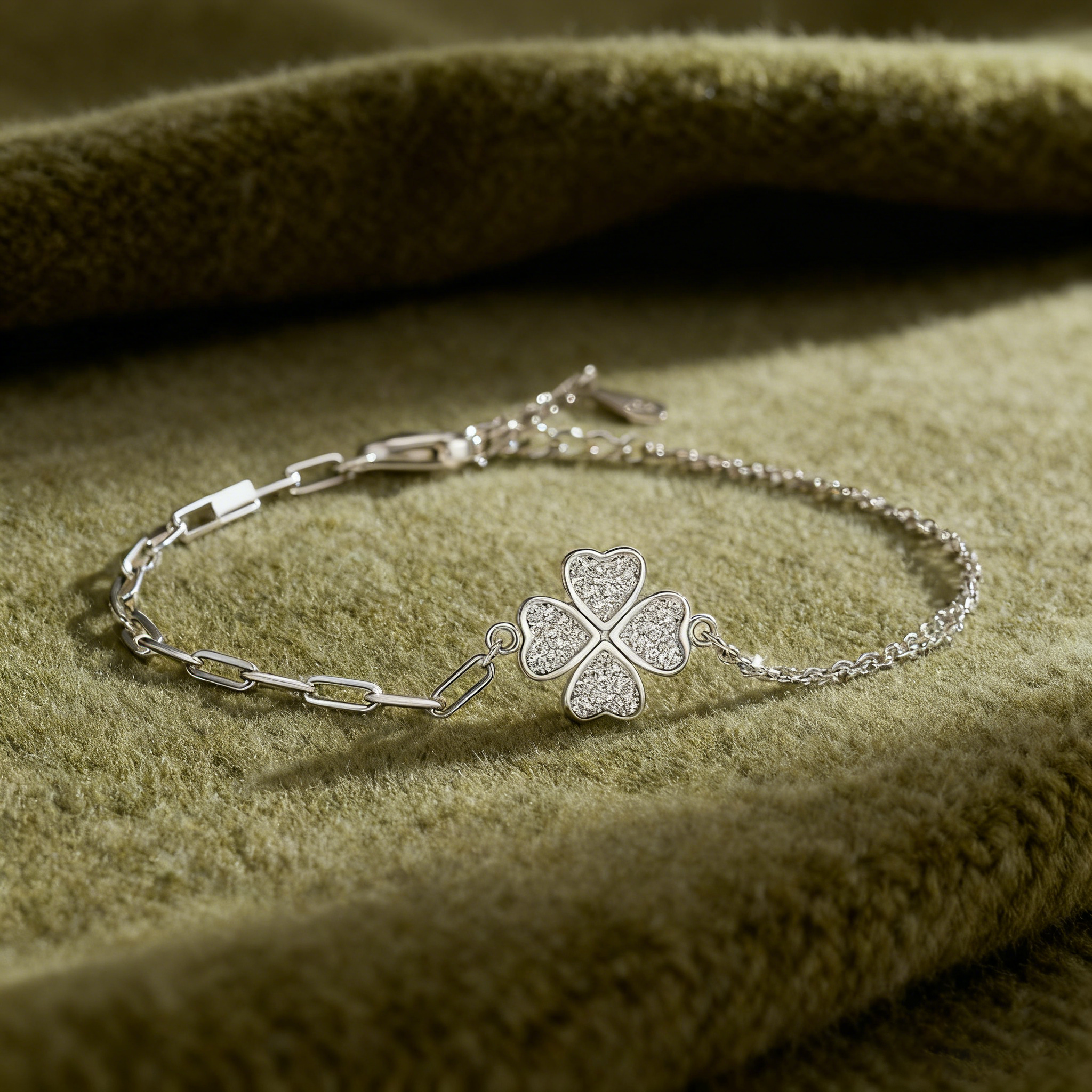 Four-Leaf Clover Zircon Bracelet – S925 Silver, Joy, Peace, Luck & Blessing