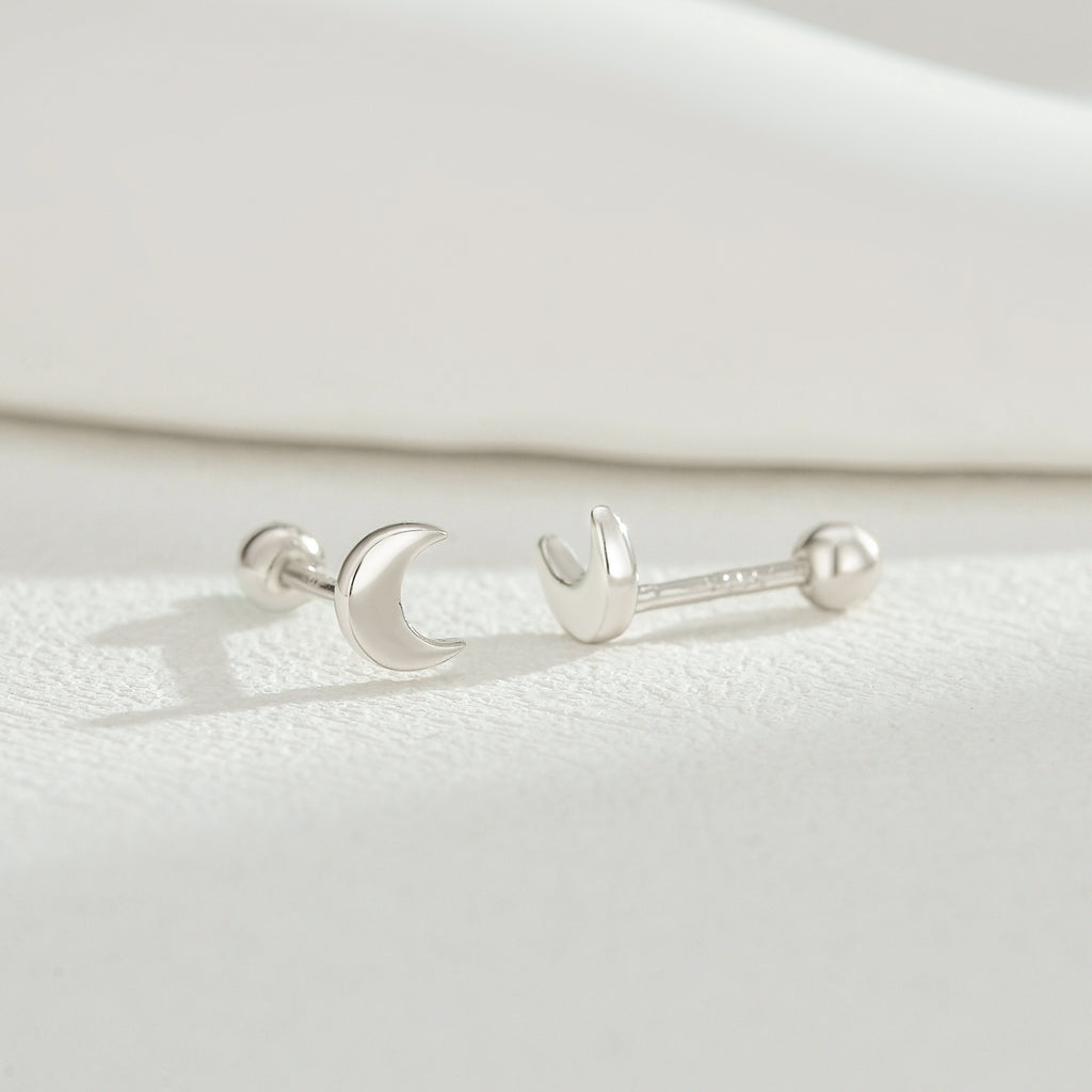 Crescent Moon Silver Studs – S925 Silver, Gentle & Serene