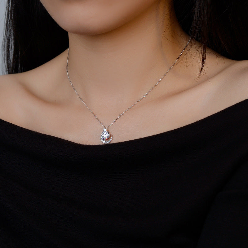 Luna Serenity Necklace – Moon & Star Healing Light